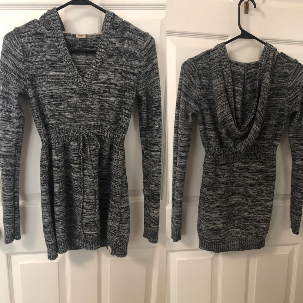 Roxy sweater with hoodie